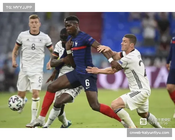 曼联中场传球成功率保持高位,短传渗透结合长传调度